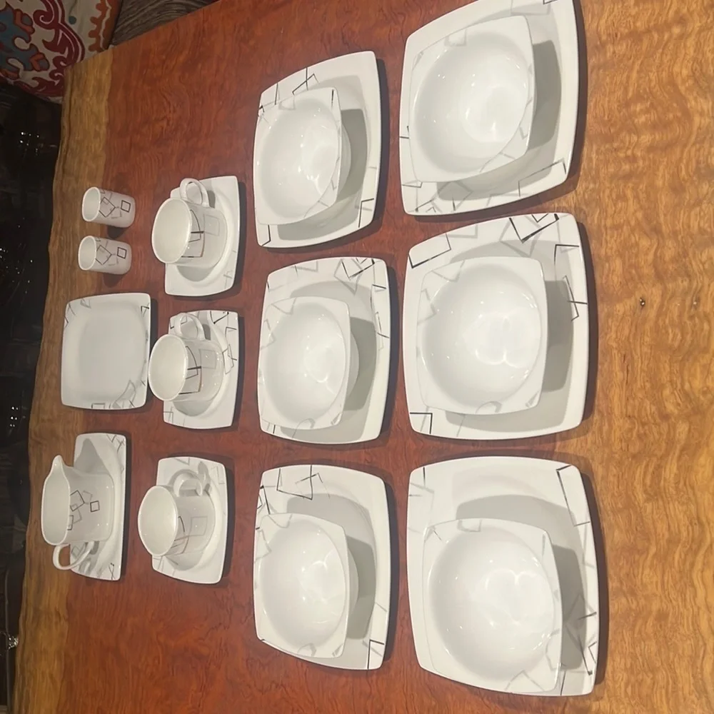 22 Piece Set of Gural Porselen GRL White Fine Bone Square Gold Silver MCM Print